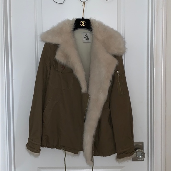 UNIF Army Sherpa Jacket - Picture 10 of 11
